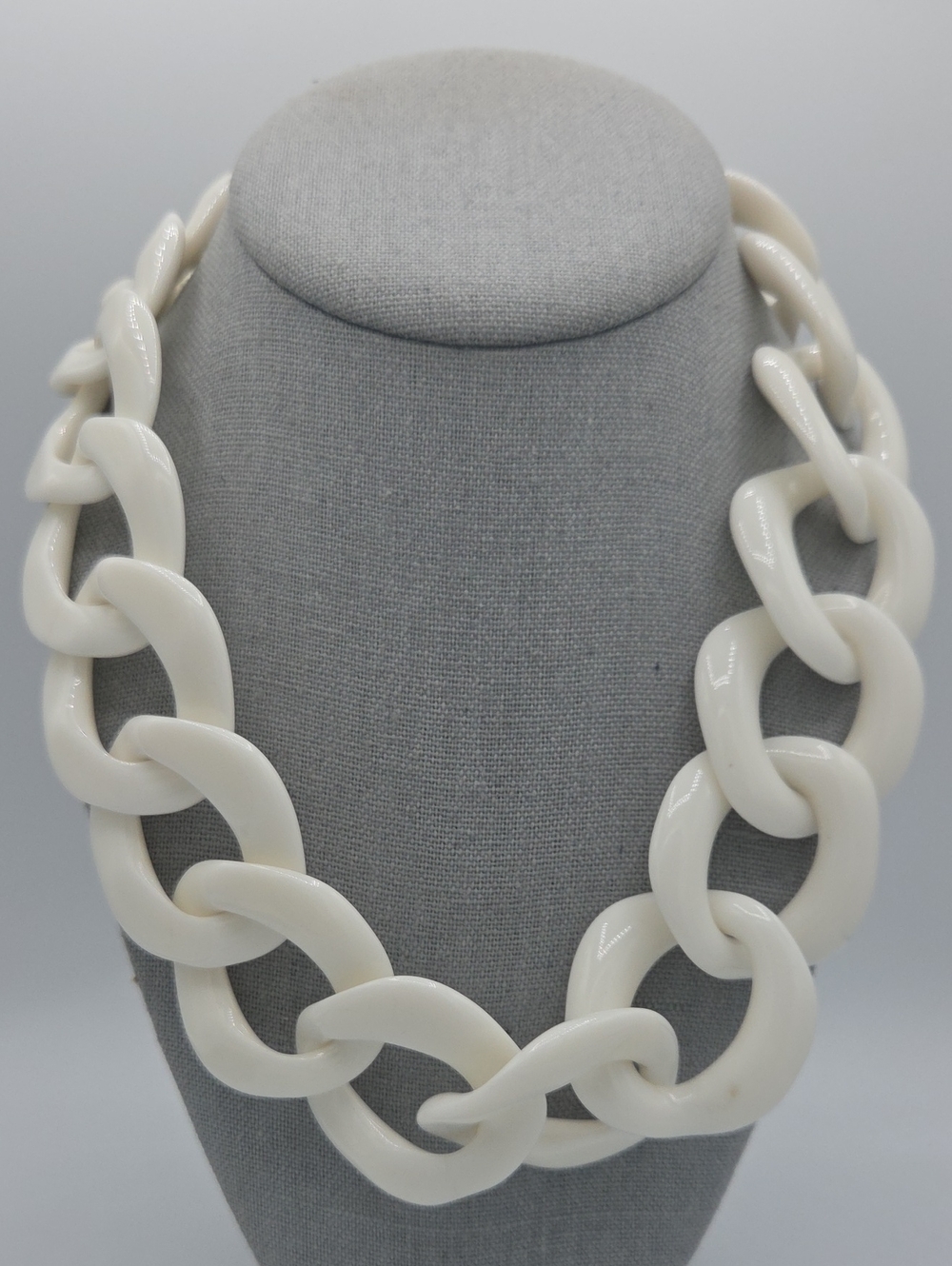 5 for $25! Fornash Elegant Chunky Link Necklace in Cream